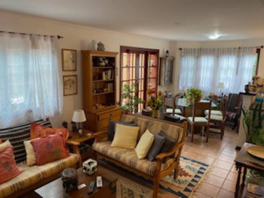 Casa de férias Quatro Estacoes Hospeda - Chale Monte Belo- Sossego Com Vista Para As Montanhas *
